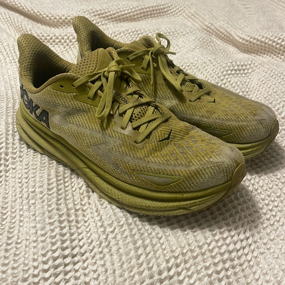 Men’s Clifton 9 size 11.5